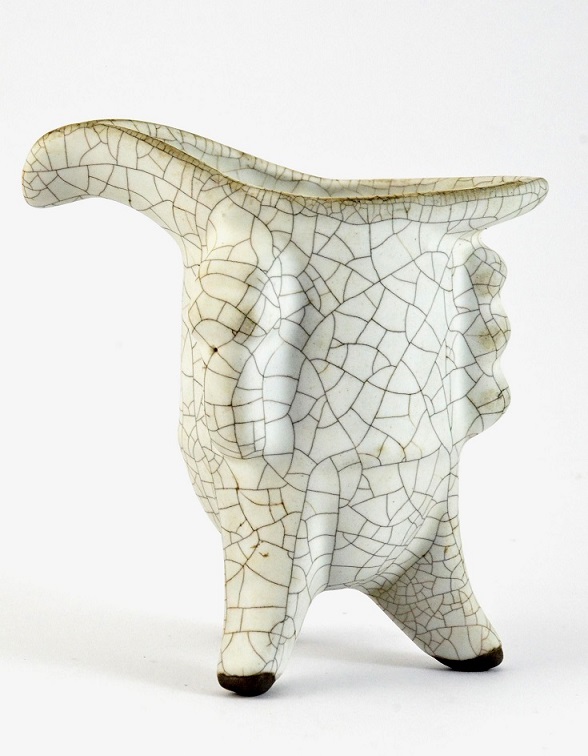 A Rare Ge Ware Ritual Wine Vessel, Song Dynasty