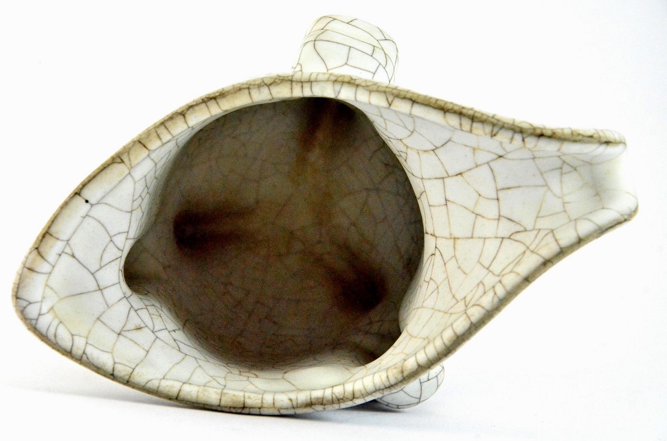 A Rare Ge Ware Ritual Wine Vessel, Song Dynasty