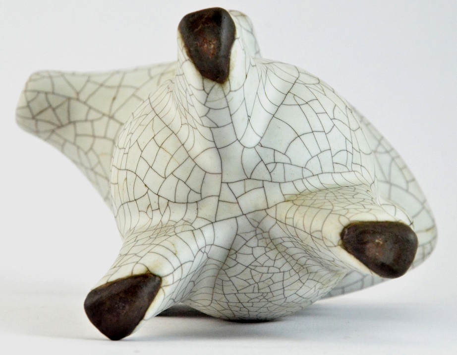 A Rare Ge Ware Ritual Wine Vessel, Song Dynasty