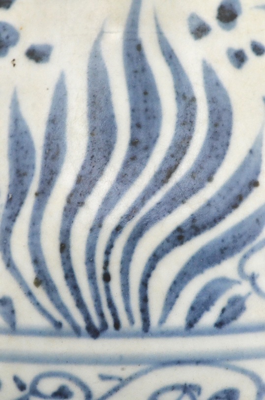Blue and white vase, Yuan Dynasty 