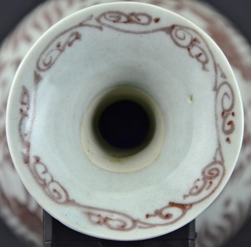 Red Copper Underglazed Vase, Yuan Dynasty